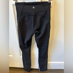 Lululemon capri leggings, black, size 4, barely used